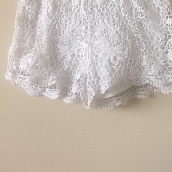 ❗️SALE❗️.white crochet shorts - Picture 4 of 7